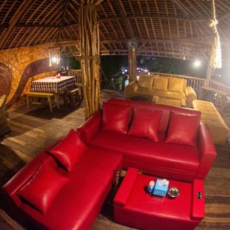 Long Beach Hotel Pangandaran Esterno foto