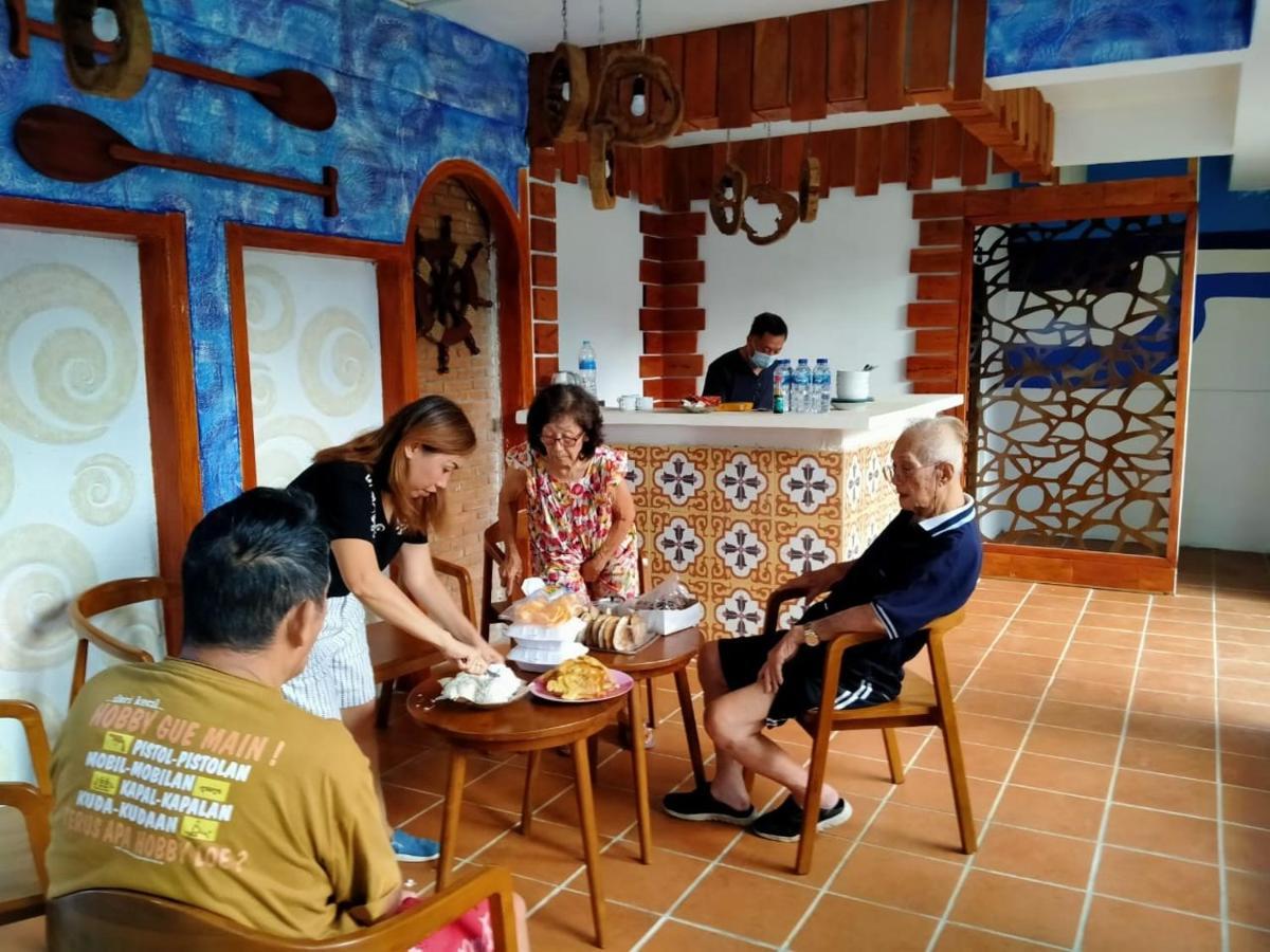 Long Beach Hotel Pangandaran Esterno foto