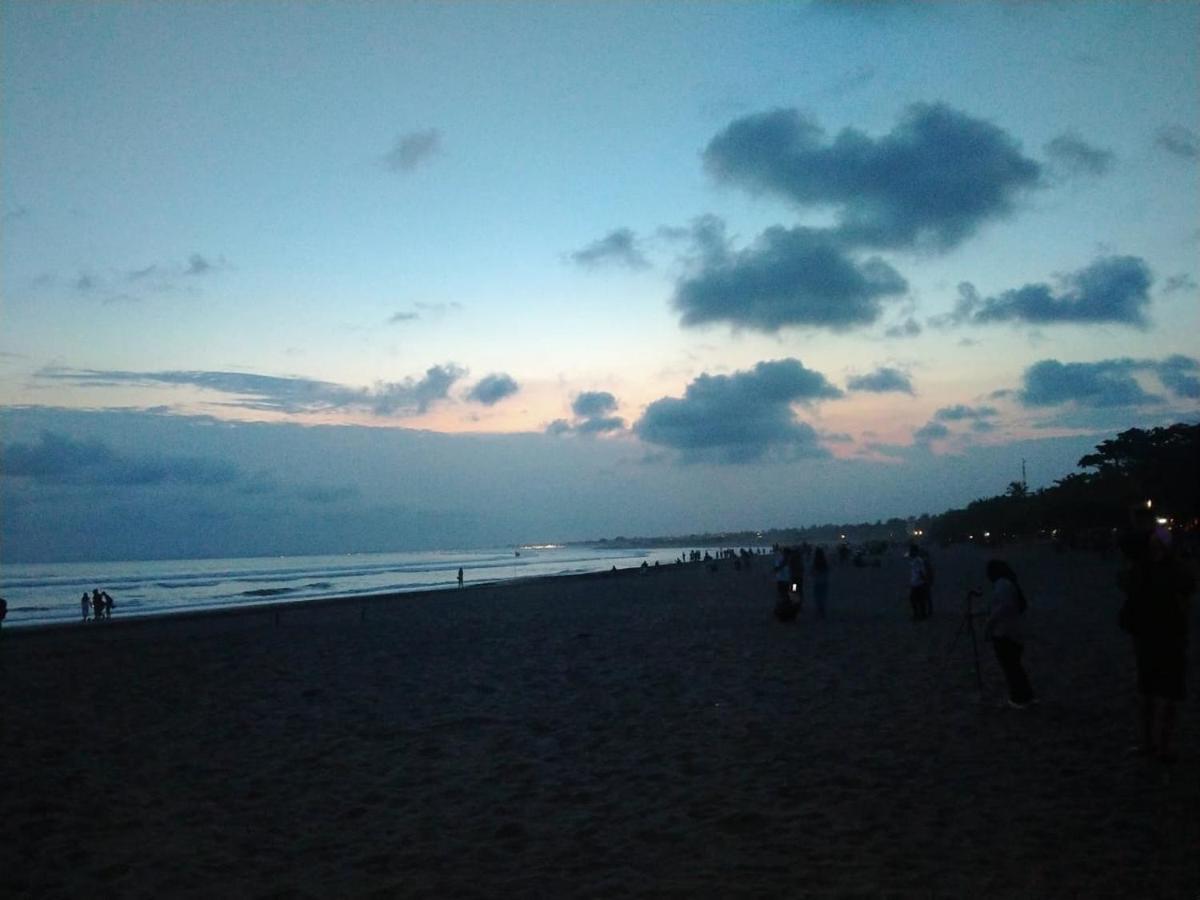 Long Beach Hotel Pangandaran Esterno foto