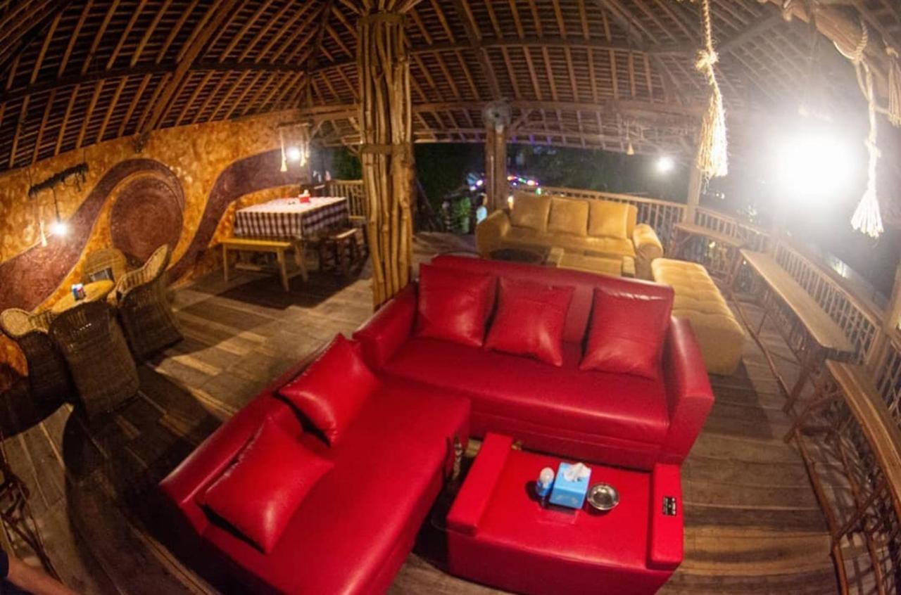 Long Beach Hotel Pangandaran Esterno foto
