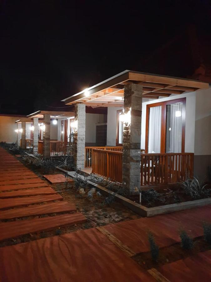 Long Beach Hotel Pangandaran Esterno foto